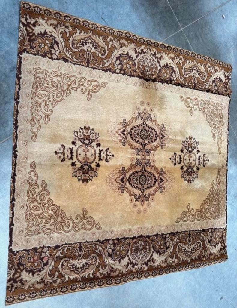 Vintage tapijt 146cm x 149cm vloerkleed orient perzich wol, Bruin, Ophalen of Verzenden, Rechthoekig, Vintage vloerkleed tapijt scheerwol oosterse orient perzich