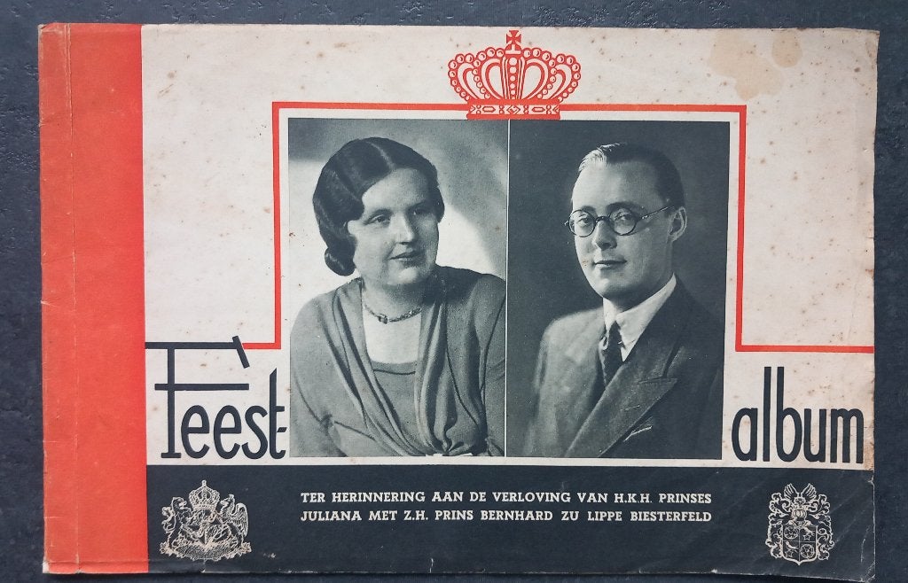 Feestalbum Verloving Prinses Juliana & Prins Bernhard, Ophalen of Verzenden, Gebruikt, Nederland, Tijdschrift of Boek