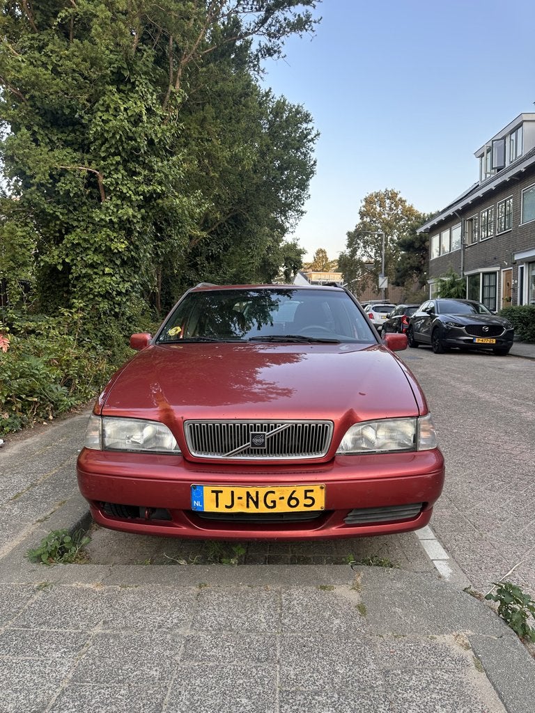 Volvo V70 2.5 AUT 1998 LPG, Auto's, Stationwagon, Particulier, LPG, Te koop