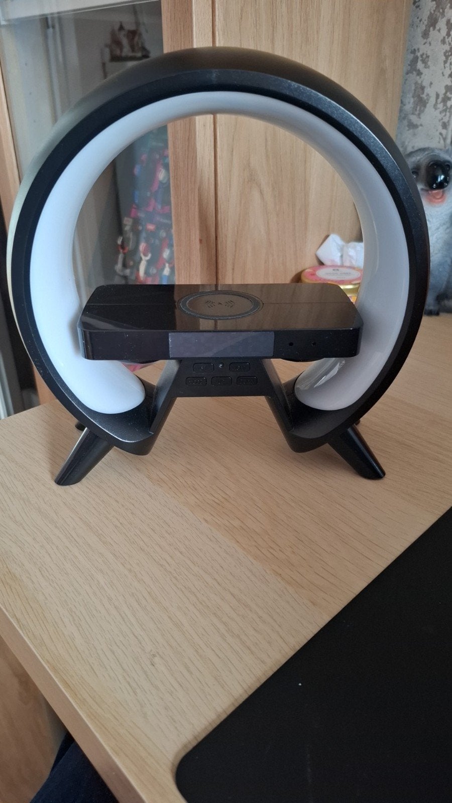 Wekker met licht, draadloos opladen en Bluetooth speaker, Ophalen of Verzenden, Zo goed als nieuw, Digitaal