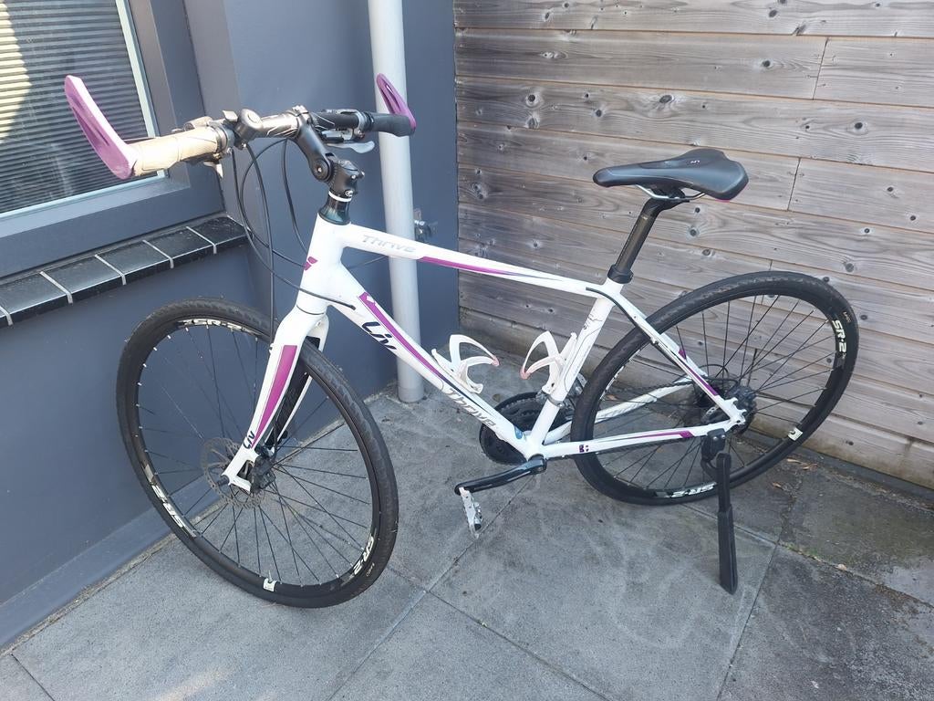 Giant Liv Thrive 0 Disc Dames Fitnessfiets - Tiagra 10 Speed, Fietsen en Brommers, Fietsen | Dames | Sportfietsen en Toerfietsen