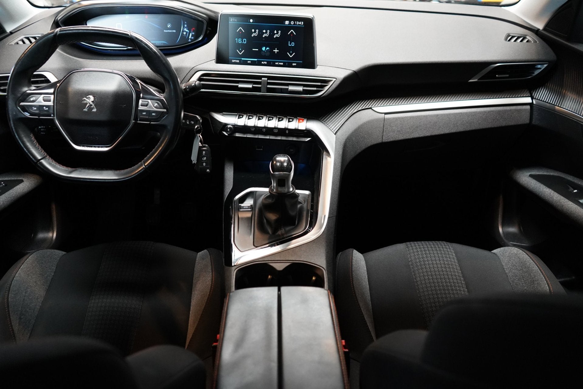 Peugeot 3008 1.2 PureTech Active | CRUISE | PDC | NAVI | NAP, Stof, Gebruikt, 1199 cc, Zwart