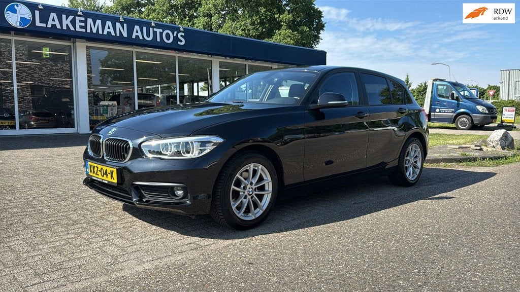 BMW 1-serie 118i Executive Automaat Huurkoop Inruil APK Gara, Gebruikt, Zwart, Bedrijf, 650 kg