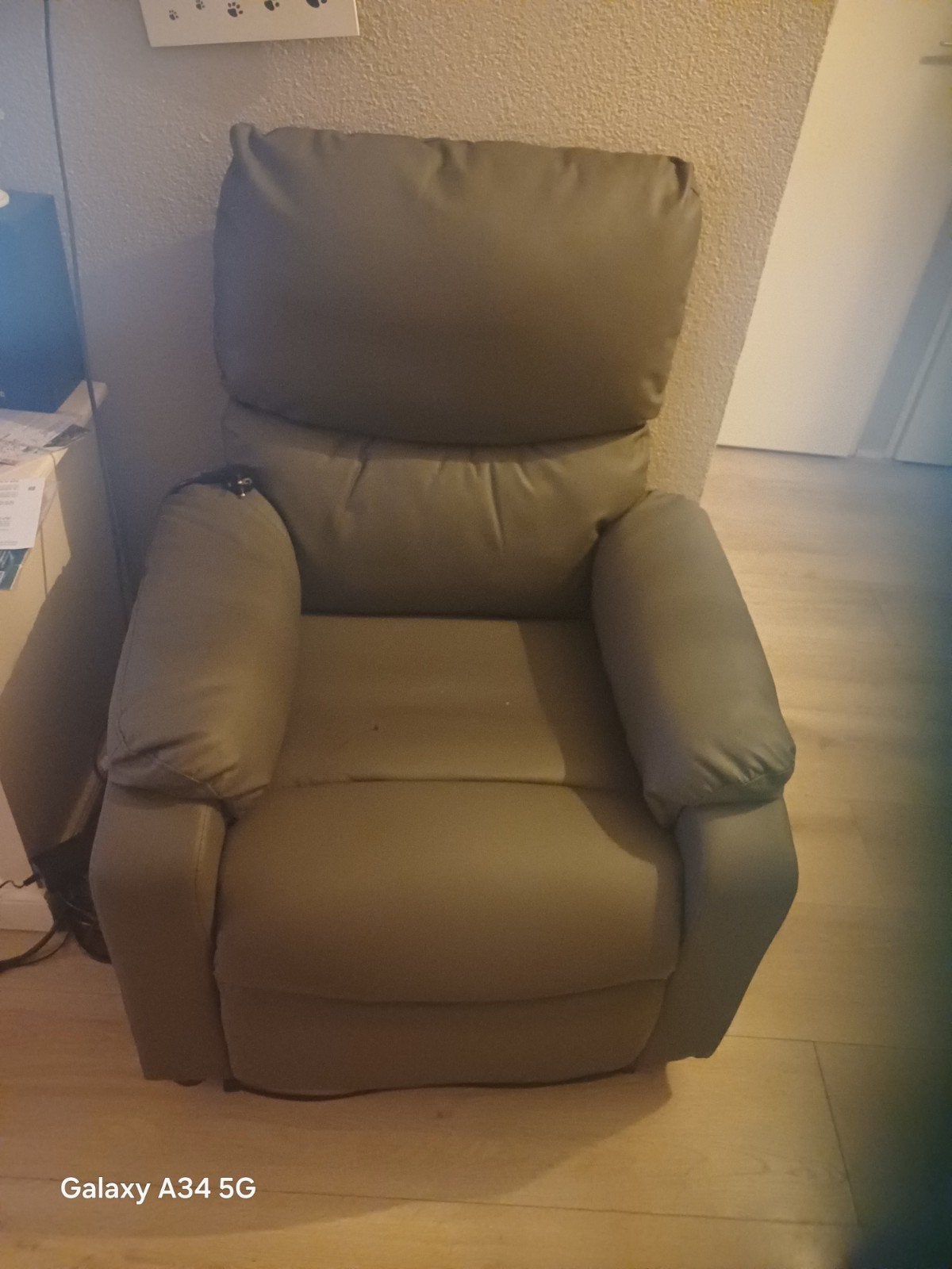 Comfortabele Massage Stoel - Ontspanning Thuis, Ophalen, Modern, Comfort, Zo goed als nieuw, Leer