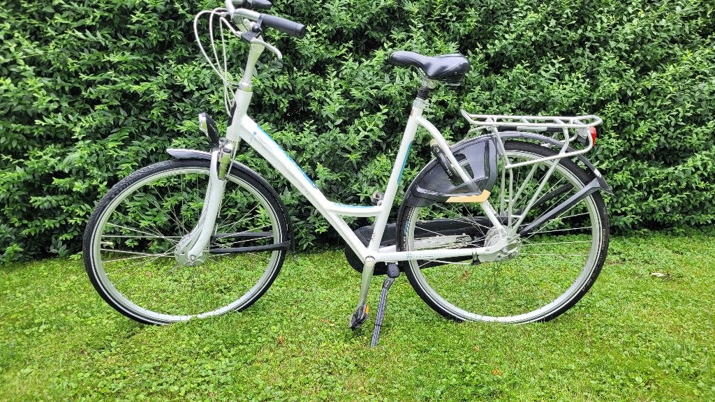 Batavus Monaco 7 witte damesfiets, Fietsen en Brommers, Fietsen | Dames | Damesfietsen, Ophalen, Versnellingen, Batavus, Schijfrem