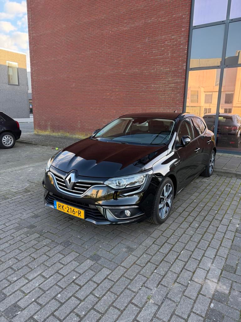 Renault Mégane 1.2 Bose TCe 101pk 2017 Zwart, Voorwielaandrijving, 101 pk, 4 cilinders, Zwart