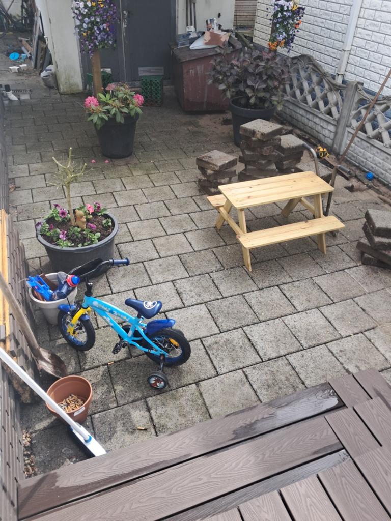 Gratis stoeptegels 30x30x8 cm - 60m2 beschikbaar, Tuin en Terras, Tegels en Klinkers, Gebruikt, Ophalen of Verzenden, 10 m² of meer