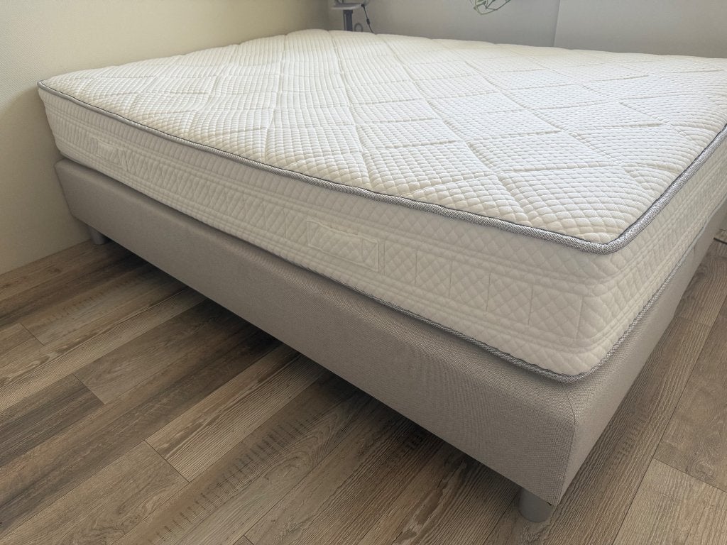 Swiss sense bedframe 140x200, Huis en Inrichting, Ophalen, Tweepersoons, 140 cm, Zo goed als nieuw