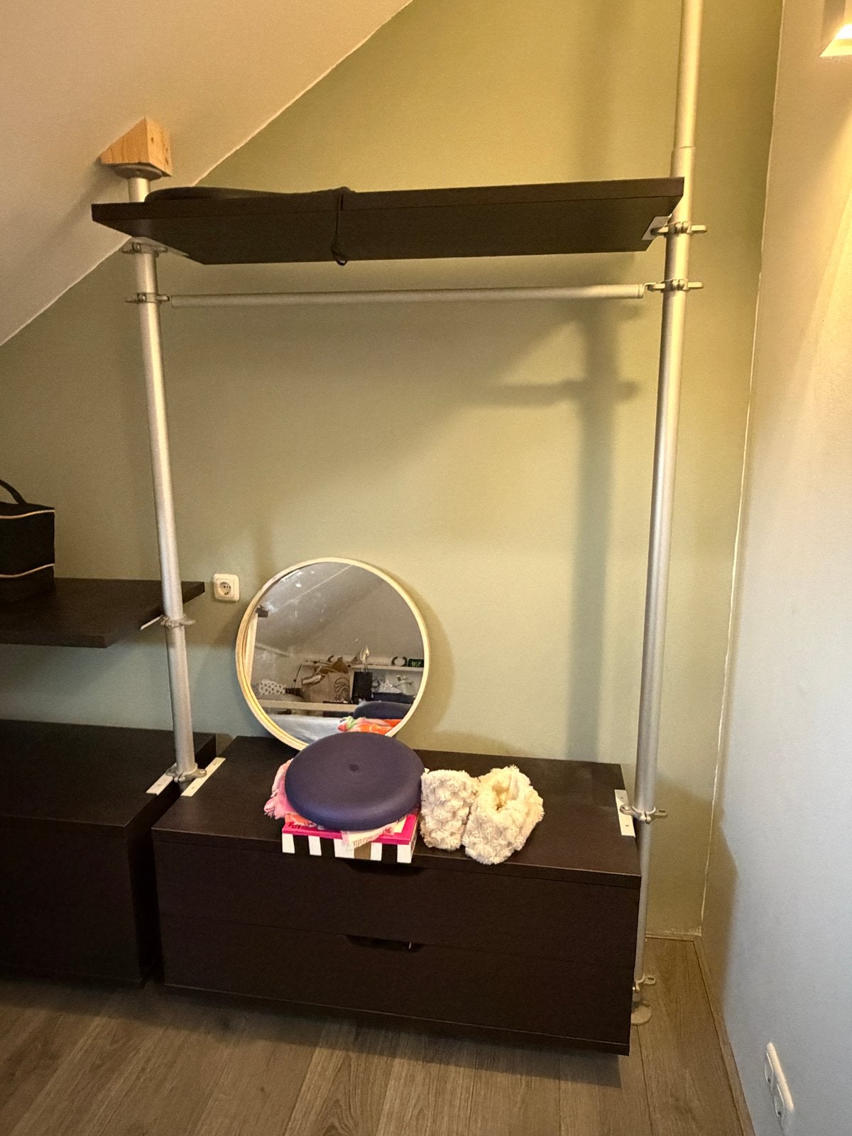 Donkerbruine IKEA kledingkast, Huis en Inrichting, Kasten | Kledingkasten, Ophalen, Gebruikt, 50 tot 100 cm, Met lade(s)