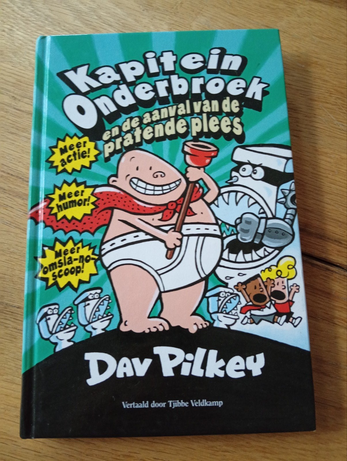 Kapitein Onderbroek en de aanval van de pratende plees, Ophalen of Verzenden, Zo goed als nieuw, Fictie, Dav Pilkey