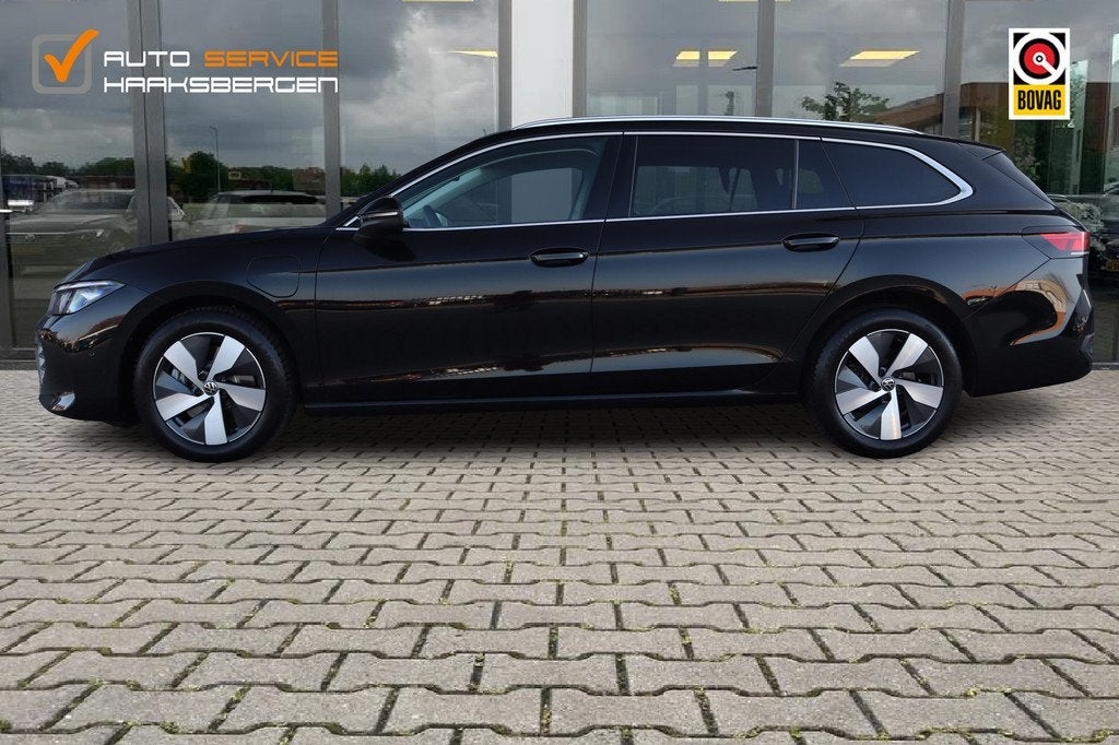 Volkswagen Passat Variant 1.5 eHybrid Elegance | Trekhaak |, 4 cilinders, Zwart, Plug-in hybride, 25 kWh