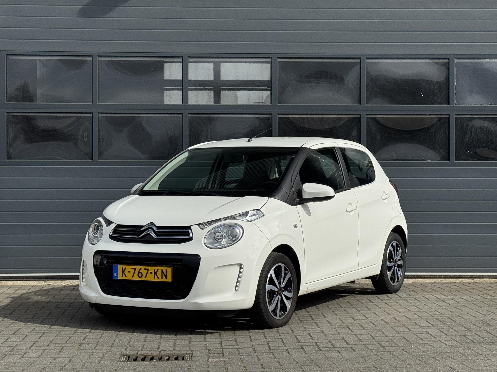 CITROEN C1 1.0 VTI SHINE I APPLE CARPLAY I 5-DEURS I LICHT M, Voorwielaandrijving, Stof, Met garantie (alle), 4 stoelen