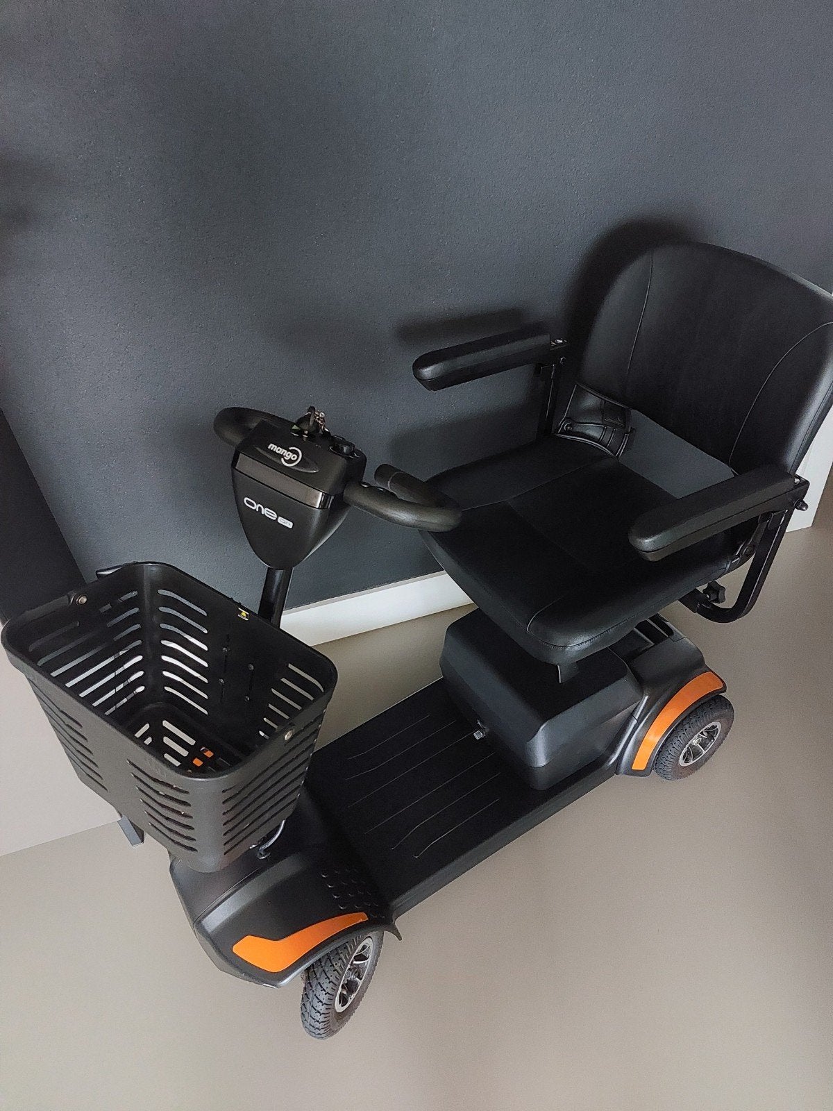 Scootmobiel, compact en demontabel, Ophalen, Zo goed als nieuw, 16 t/m 25 km, 10 km/u of minder