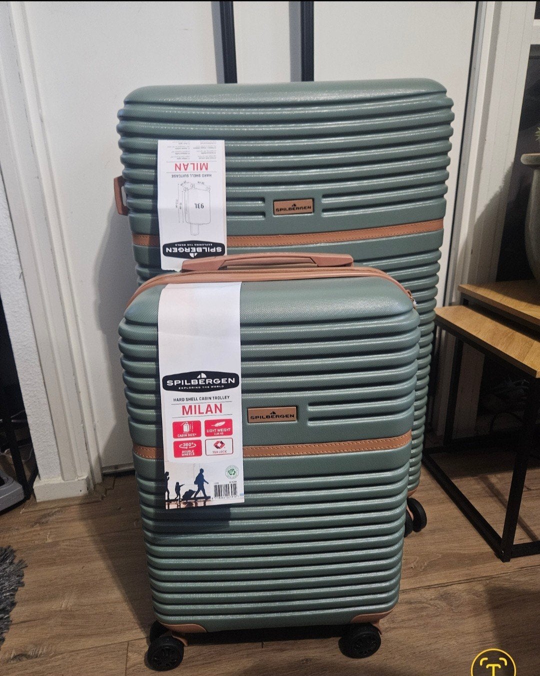 Kofferset 3 st. Milan van Spilbergen - Zacht Groen, Ophalen, Uitschuifbare handgreep, 20 tot 30 cm, Nieuw