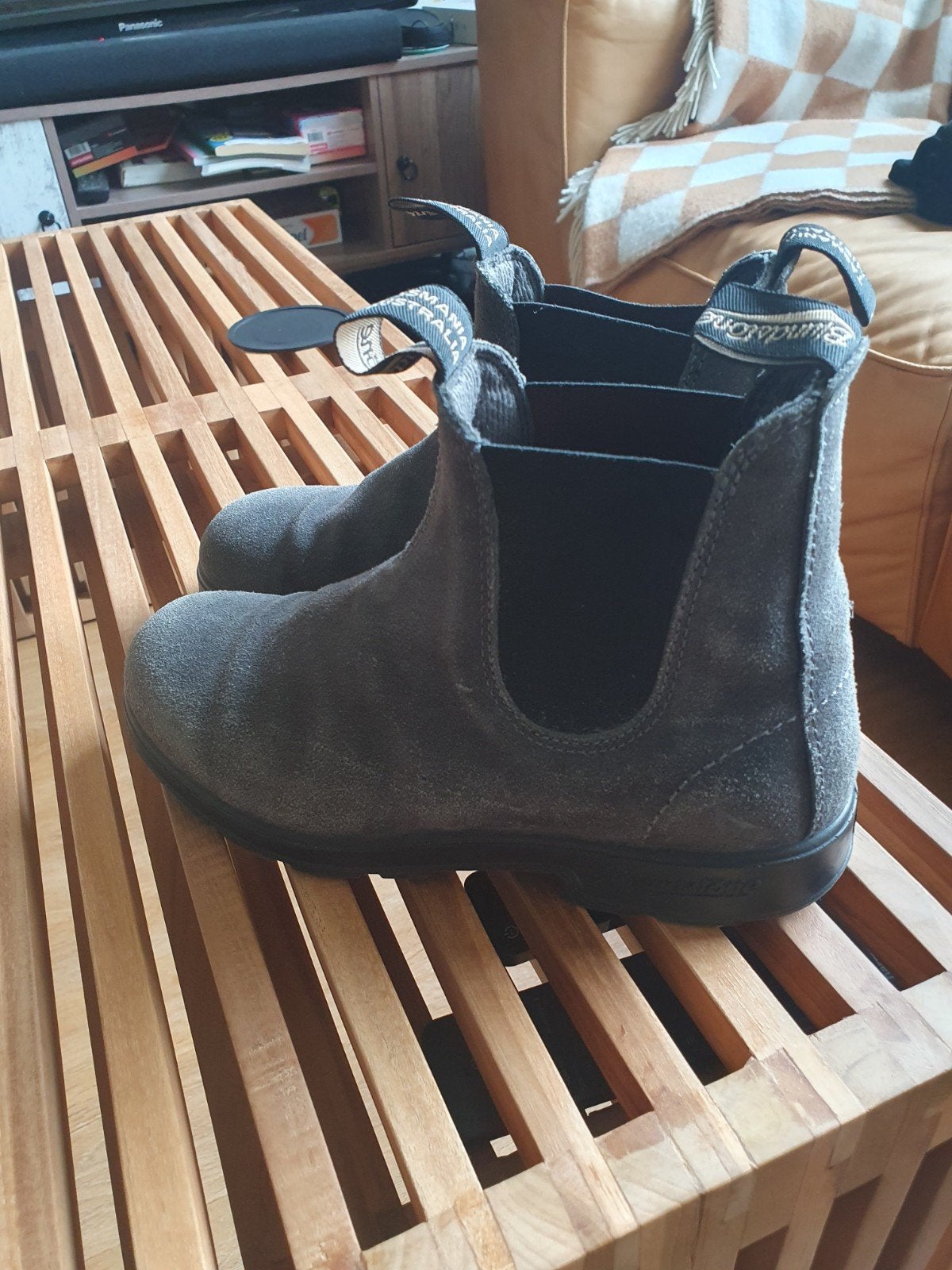 Blundstone 1910 Chelsea boots - staalgrijs suède - maat 39, Kleding | Dames, Schoenen, Instappers, Ophalen of Verzenden, Zo goed als nieuw