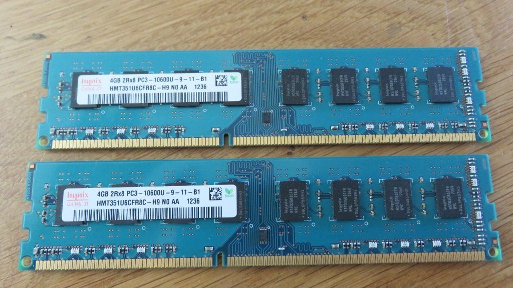 Hynix 2x 4GB PC3 voor PC, 8 GB, DDR3, Ophalen of Verzenden, Zo goed als nieuw