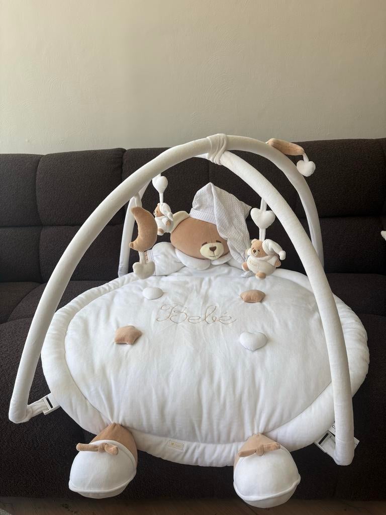 Nanan Babyset: Speelkleed, Knuffels, Muziekdoos, Mandje, Ophalen, Zo goed als nieuw, Speelkleed, Met geluid