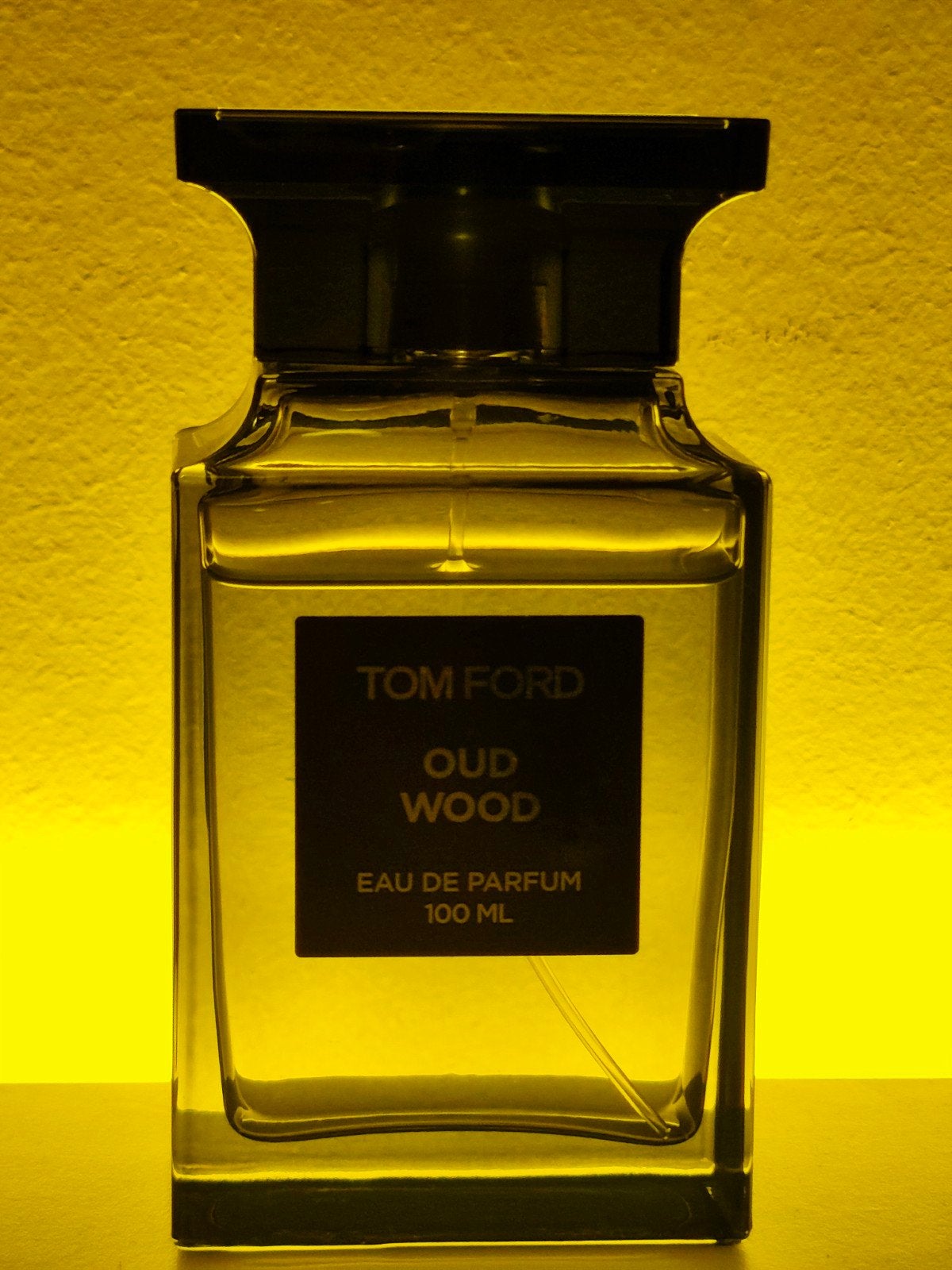 Tom Ford Oud Wood Eau de Parfum 100ml met doos, Sieraden, Tassen en Uiterlijk, Ophalen of Verzenden, Zo goed als nieuw