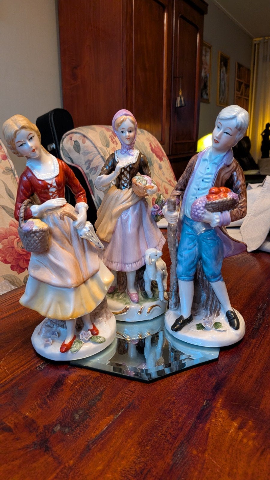 Vintage Capodimonte-stijl porseleinen beeldjes set (3 stuks), Antiek en Kunst, Ophalen of Verzenden