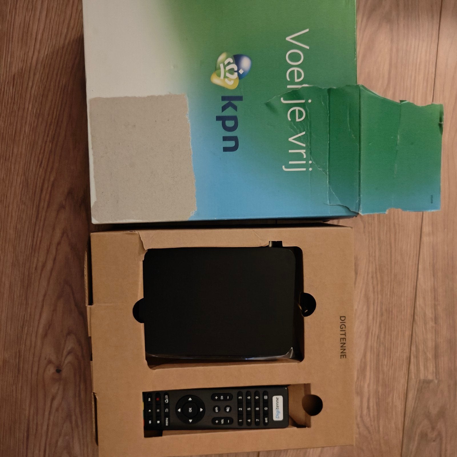 KPN Digitenne Decoder met Afstandsbediening, Audio, Tv en Foto, Decoders en Harddiskrecorders, Ophalen of Verzenden, Zo goed als nieuw