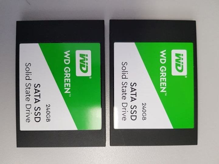 2 x WD 240Gb SSD van Western digital 2.5inch, Computers en Software, Intern, Ophalen of Verzenden, Laptop, 480Gb