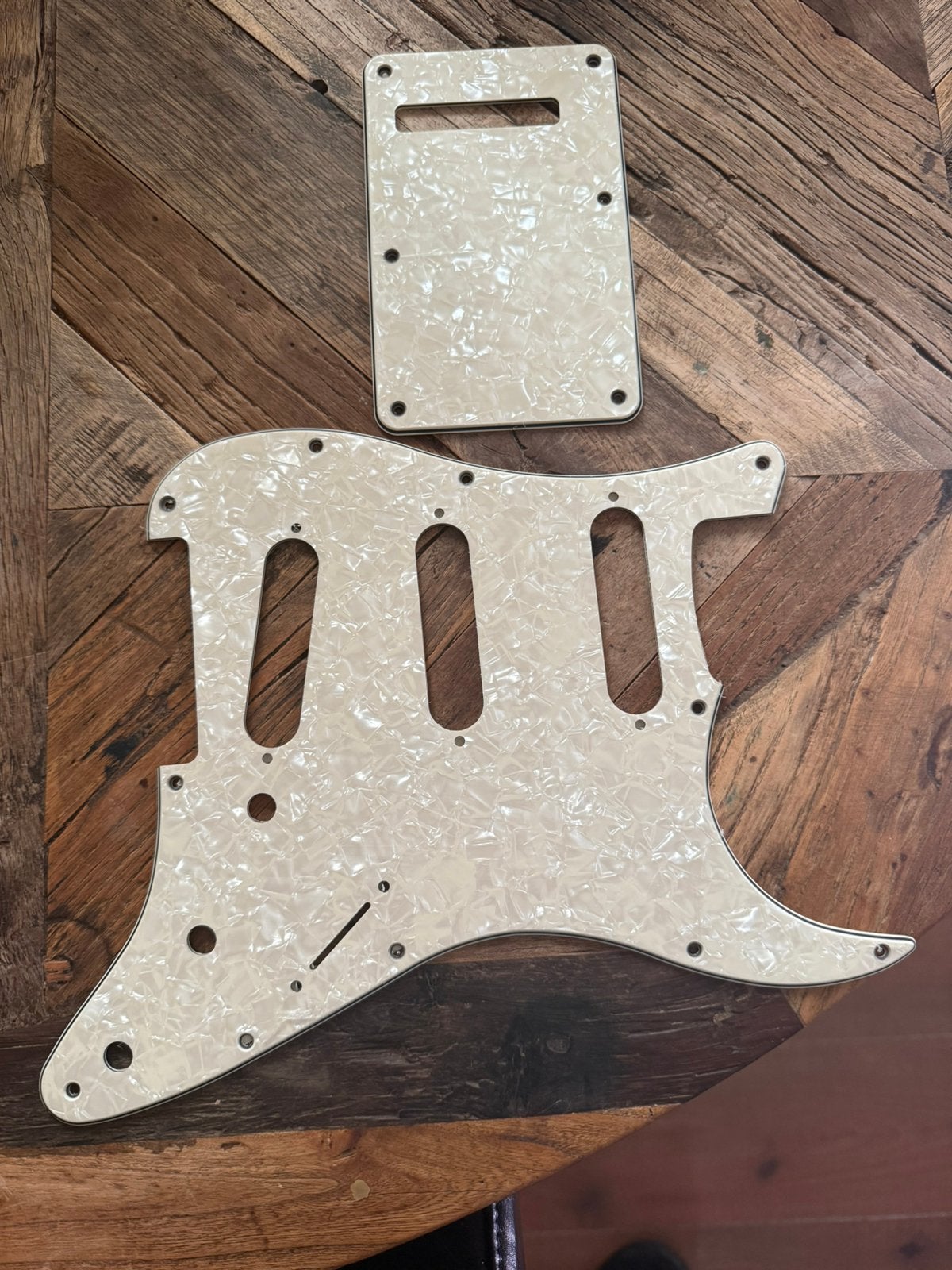 Stratocaster Pickguard en backplate set Pearloid ‘ neww, Verzenden, Nieuw, Elektrische gitaar