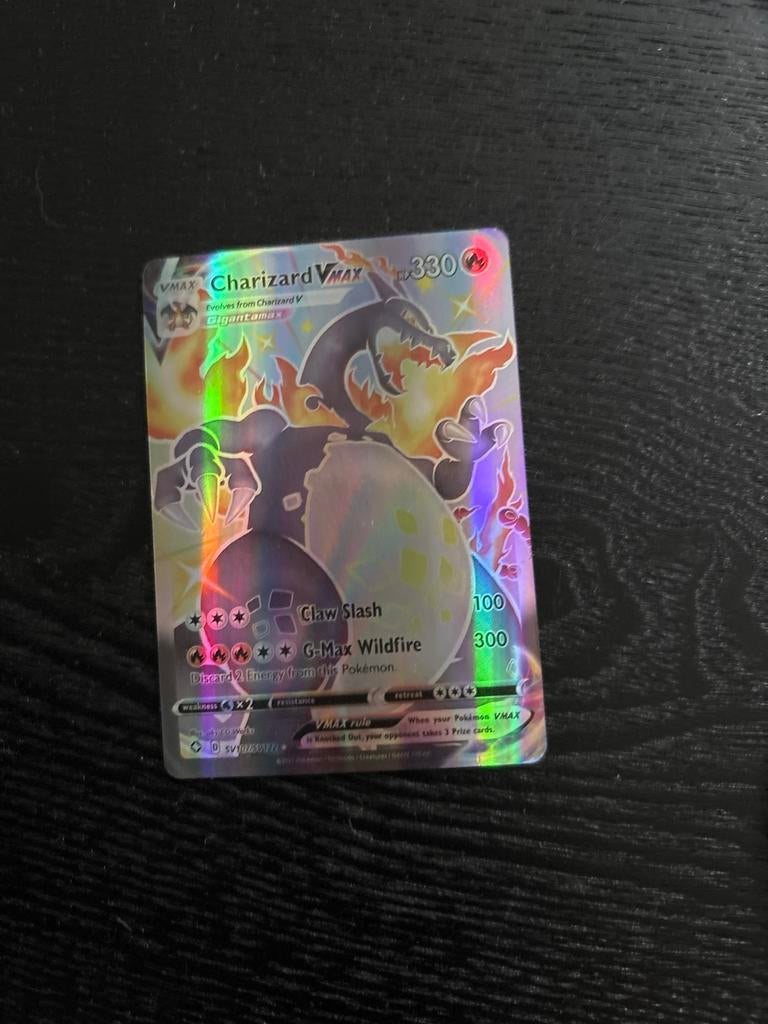 Pokémon kaart Charizard VMAX, Hobby en Vrije tijd, Verzamelkaartspellen | Pokémon, Verzenden, Gebruikt, Losse kaart, Foil