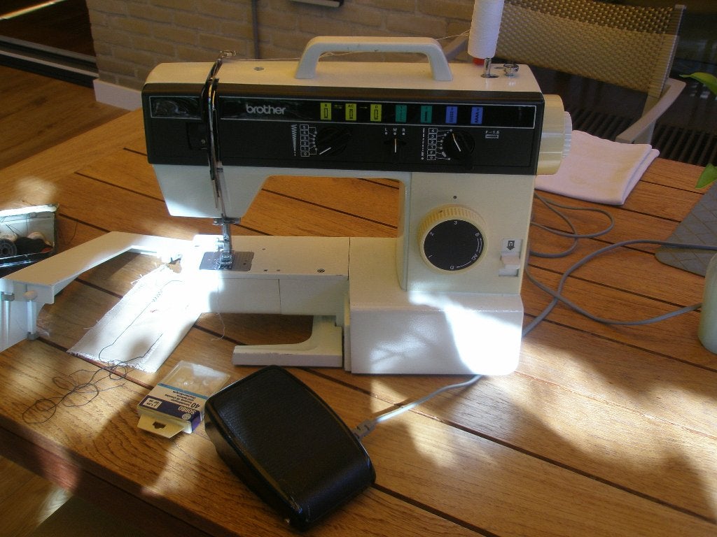 Naaimachine, Hobby en Vrije tijd, Ophalen, Gebruikt, Naaimachine, Brother