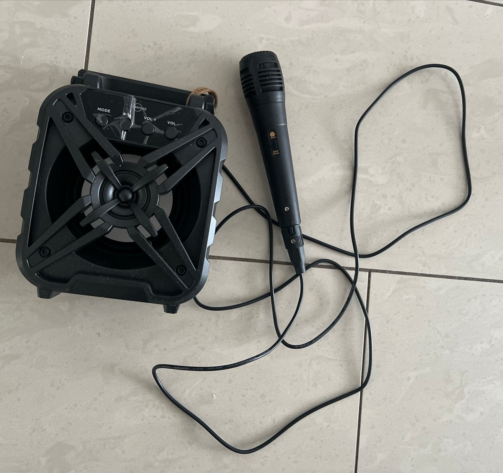 Brainz Draagbare Bluetooth Speaker met Microfoon karaoke, Audio, Tv en Foto, Ophalen of Verzenden, Refurbished