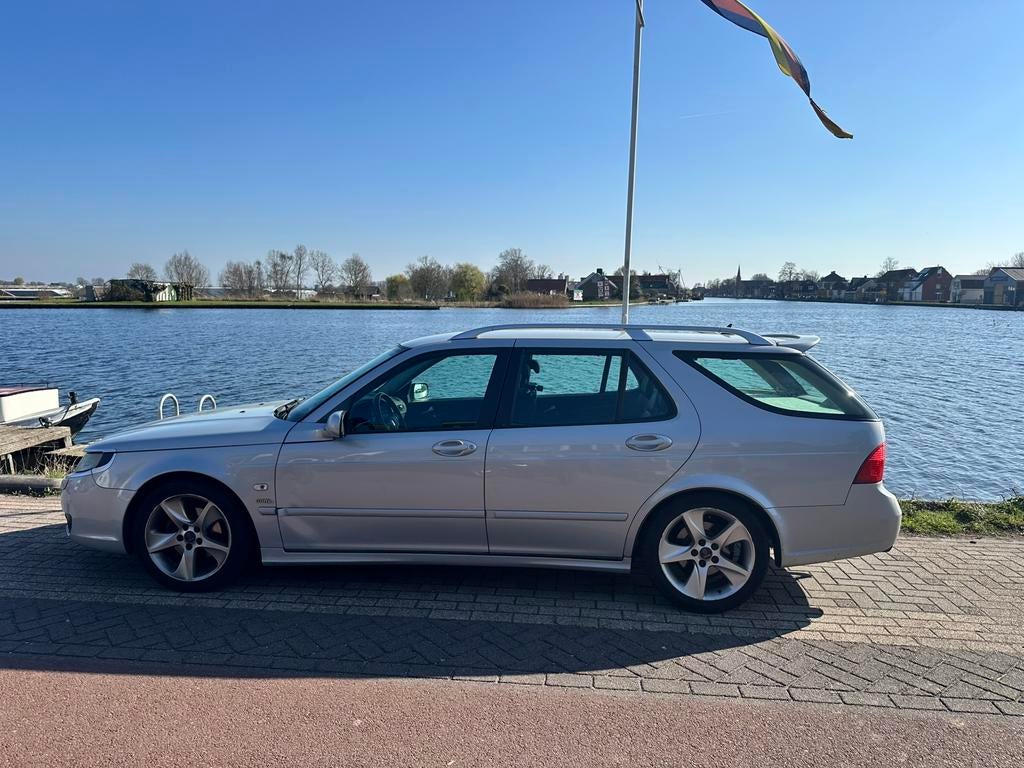 Saab 9-5 Vector Griffin Biopower Estate, 2010 Grijs, Auto's, Saab, Particulier, Saab 9-5, ABS, Airbags, Airconditioning, Centrale vergrendeling