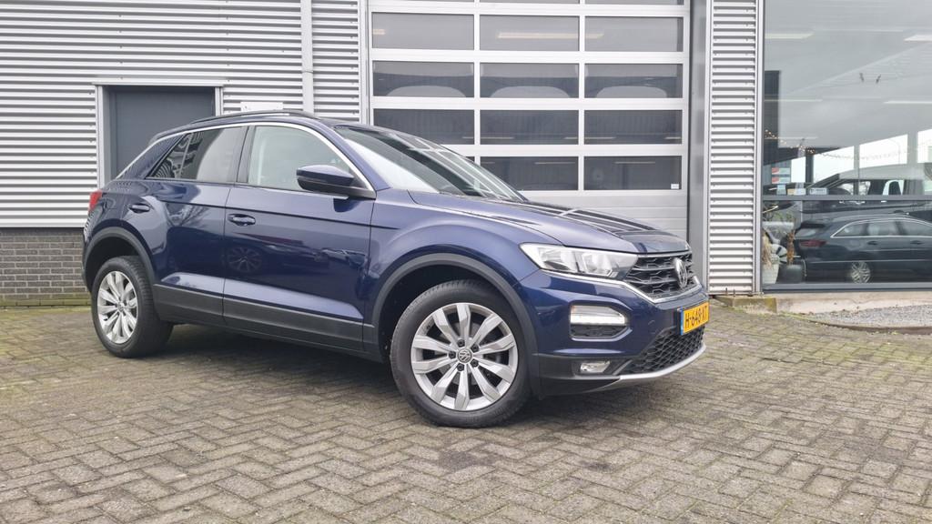 Volkswagen T-Roc 1.5 TSI Sport Automaat*Nav*Pdc*Cruise*Trekh, Euro 6, 4 cilinders, 150 pk, Blauw