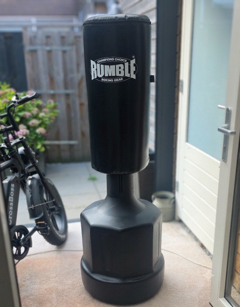 Rumble Staande Bokszak - Verstelbaar & Stabiel, Sport en Fitness, Boksen, Ophalen, Gebruikt, Bokszak