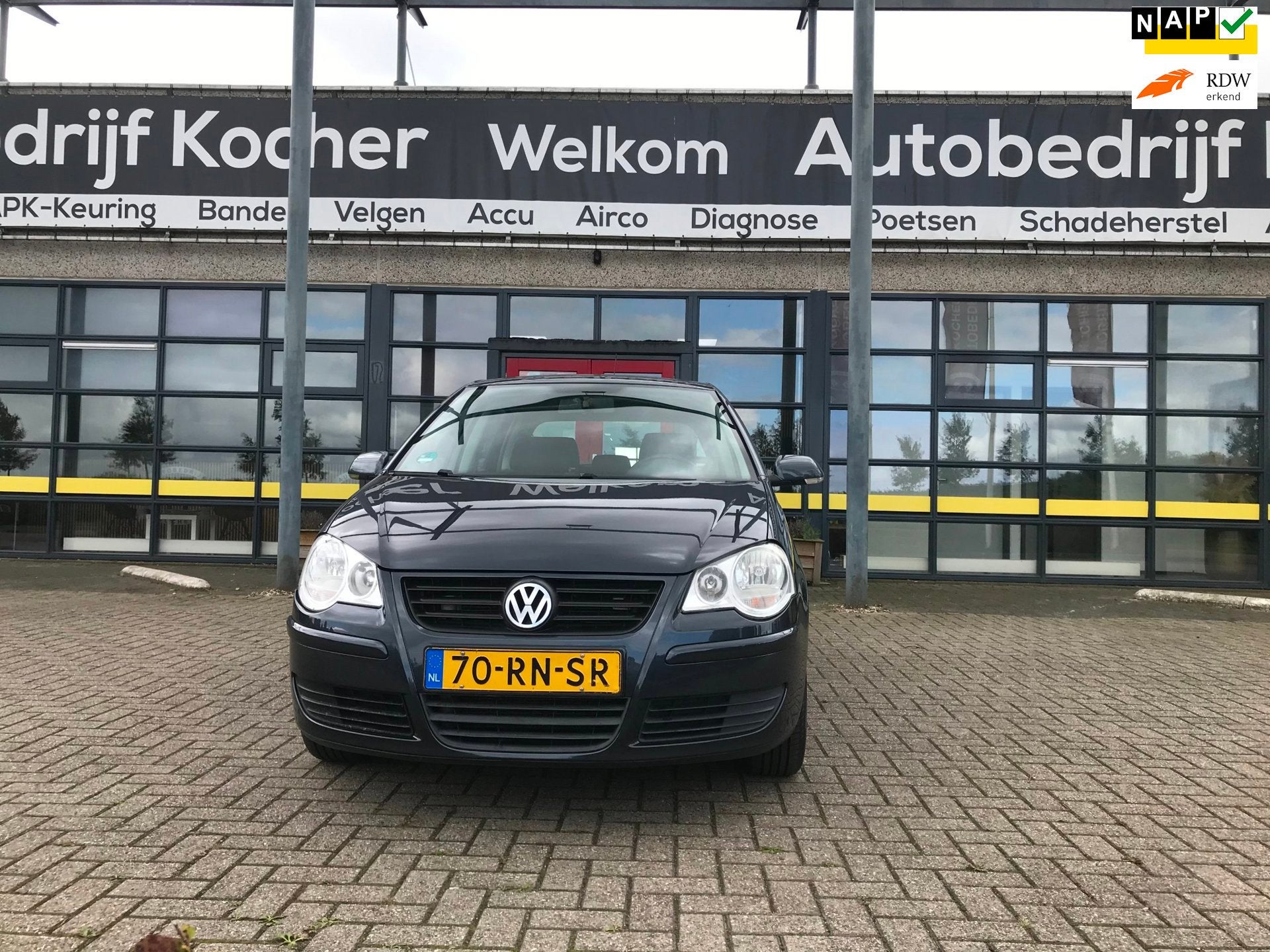 Volkswagen Polo 1.4-16V Comfortline, Auto's, Voorwielaandrijving, Verwarmde buitenspiegels, 15 km/l, Blauw