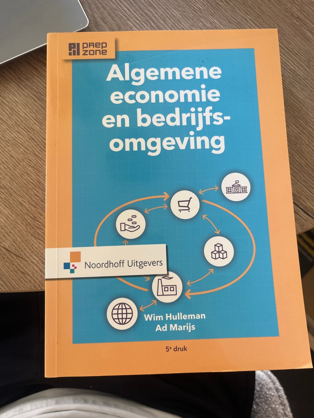 Algemene economie en bedrijfsomgeving - 5e druk, Ophalen of Verzenden, Zo goed als nieuw, Economie en Marketing
