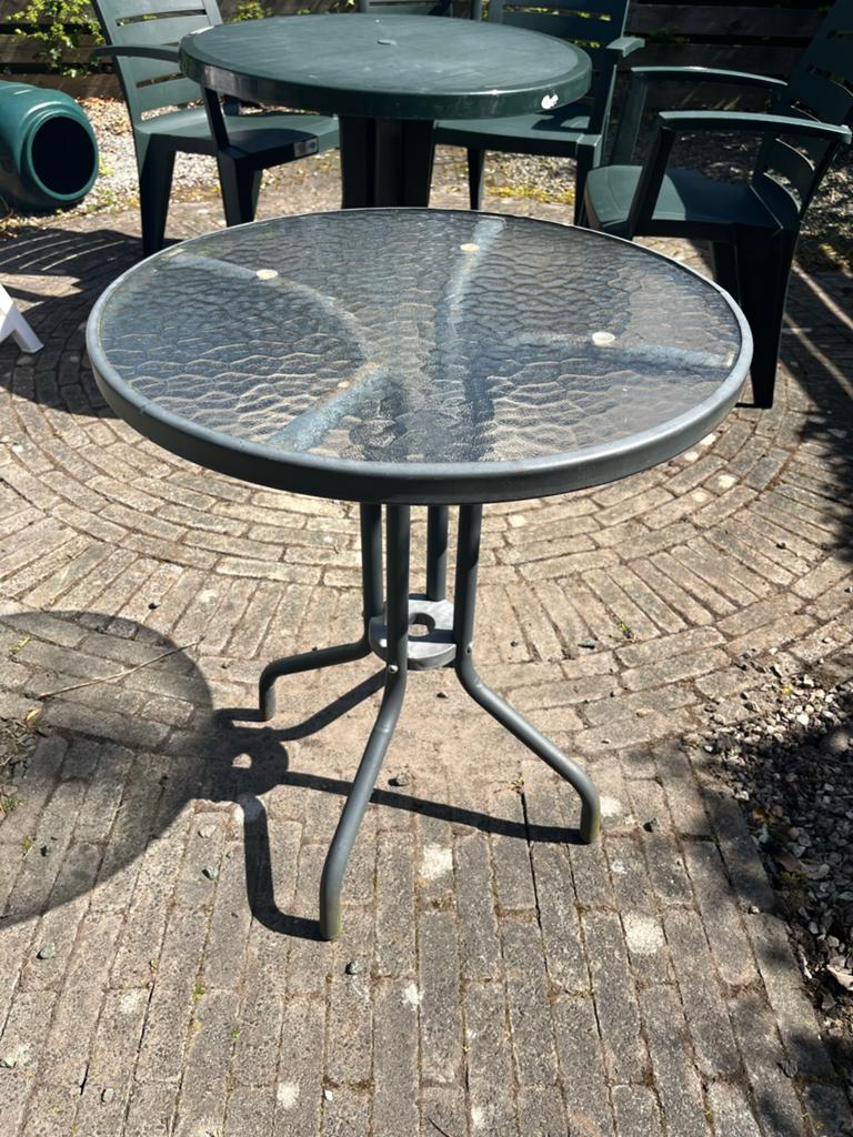 Ronde tuintafel met glazen blad, Tuin en Terras, Ophalen of Verzenden, Gebruikt, Rond, Metaal