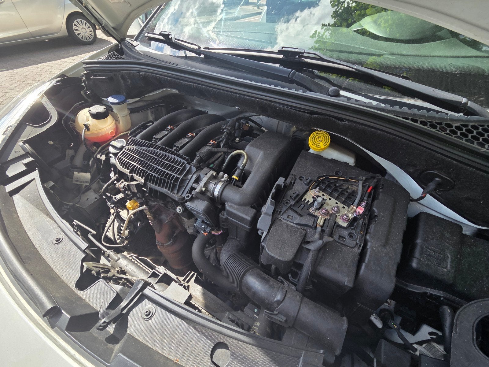 Citroën DS3 1.2 VTI 2013 Wit, Auto's, Voorwielaandrijving, 31 €/maand, 1199 cc, Wit