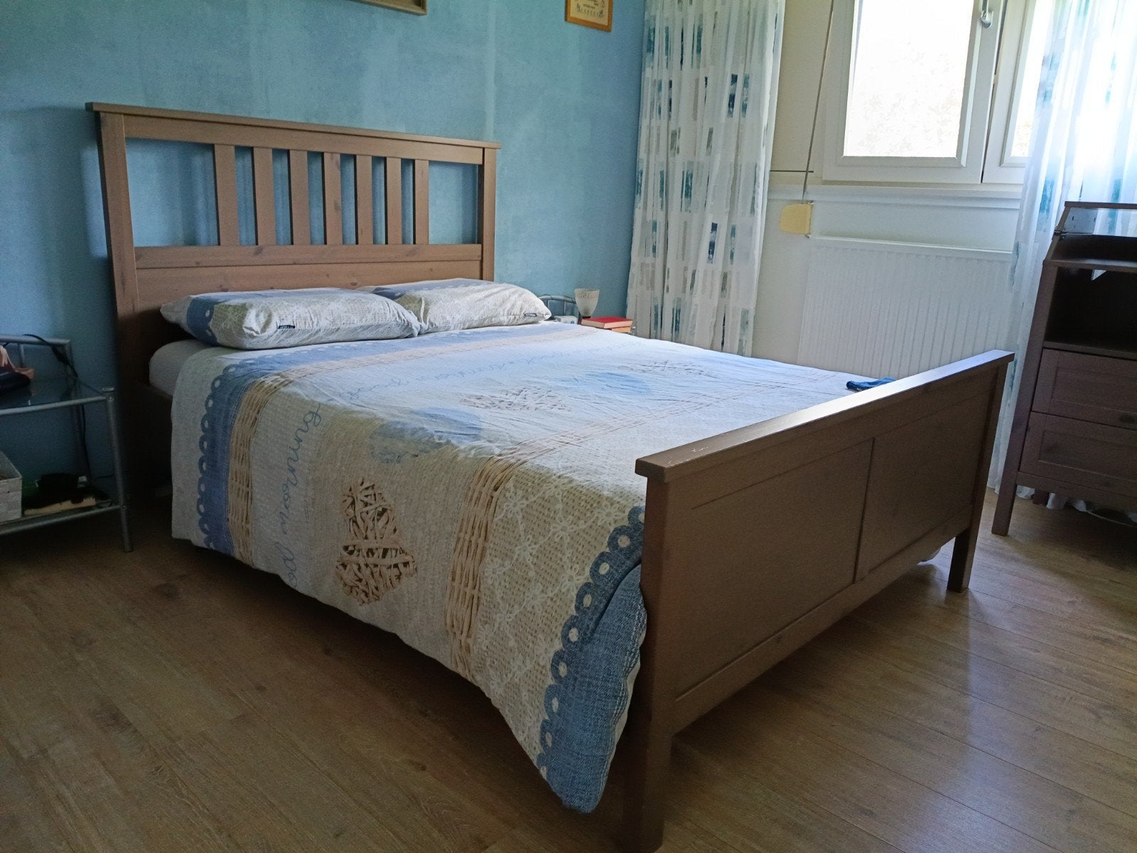 Hemnes tweepersoonsbed grijsbruin 140x200, Ophalen, Gebruikt, Bruin, Tweepersoons