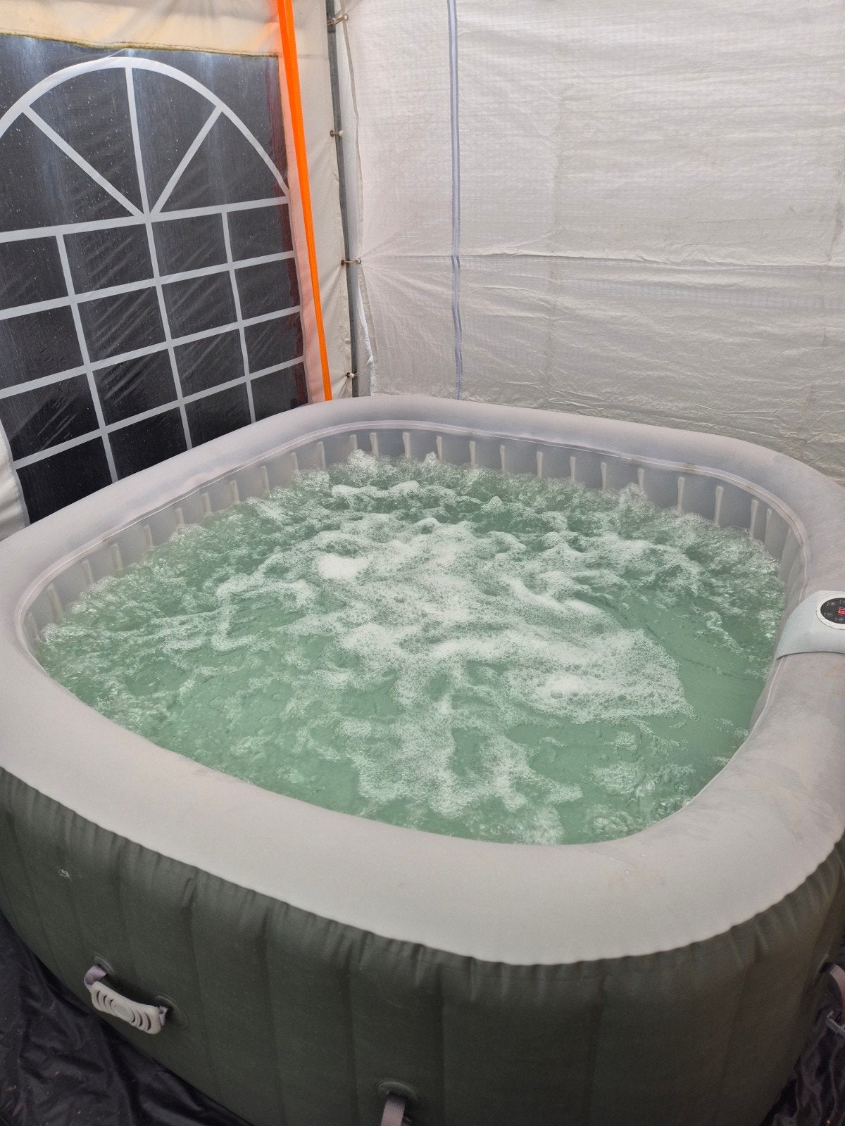 spa bubbelbad 6 personen, Ophalen, Zo goed als nieuw
