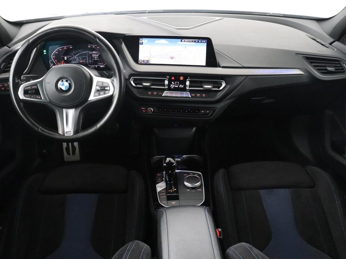 BMW 1-serie 120i Business Edition Plus | M-Pakket | Navigati, 1998 cc, 730 kg, Gebruikt, 4 cilinders