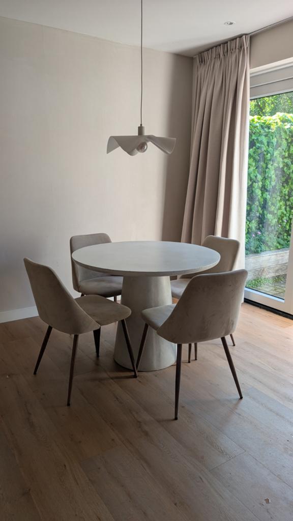 Ronde eettafel en 4 stoelen, Huis en Inrichting, Tafels | Eettafels, Ophalen