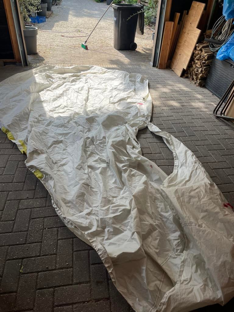 Zeil, beschadigd, Watersport en Boten, Zeilen en Zeiltoebehoren, Ophalen, 6 meter of meer, Gebruikt, Minder dan 15 m²
