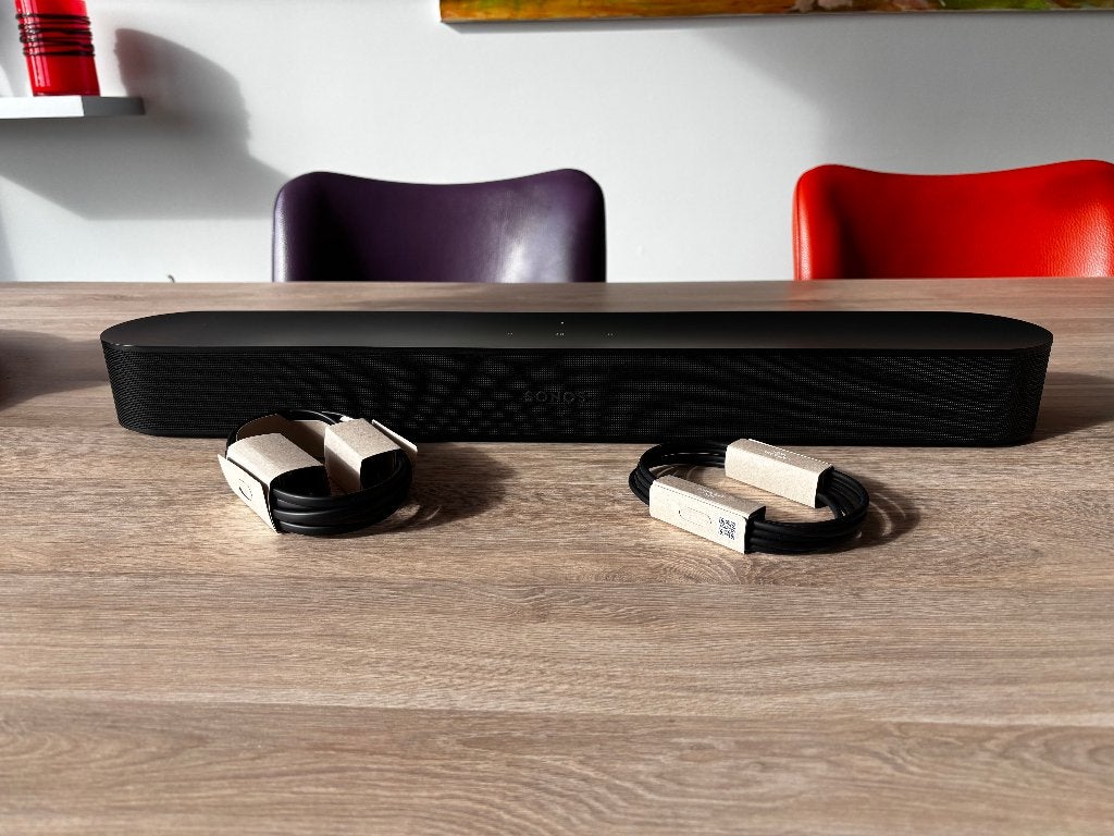 Foto 2 van Sonos Beam Gen 2 Soundbar Zwart - Zo goed als nieuw