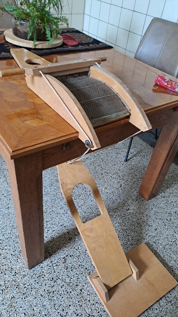 kaard machine, Hobby en Vrije tijd, Spinnewielen en Spinnen, Ophalen of Verzenden, Gebruikt, Overige typen