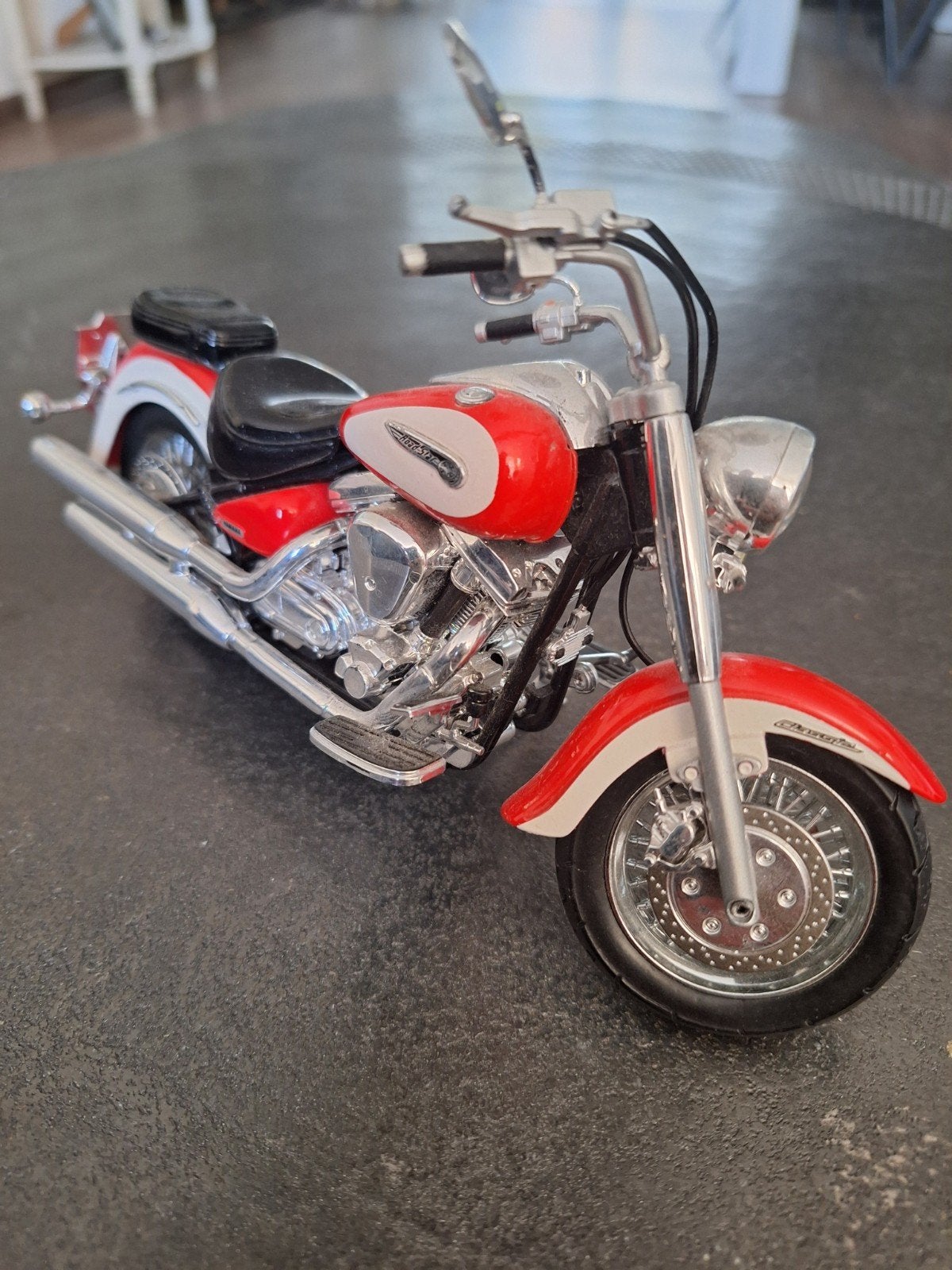 Yamaha Roadstar Schaalmodel metaal, Overige merken, Ophalen of Verzenden, Zo goed als nieuw, Groter dan 1:32