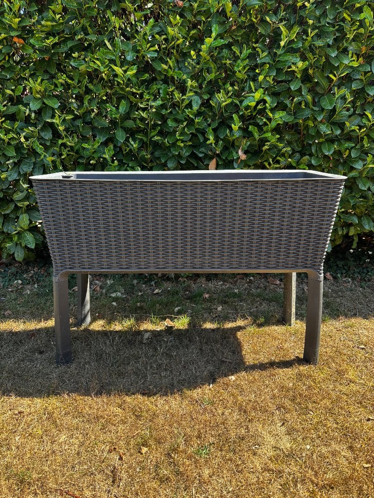 Moestuinbak/kweektafel Keter, Ophalen, Gebruikt, Kweekbak