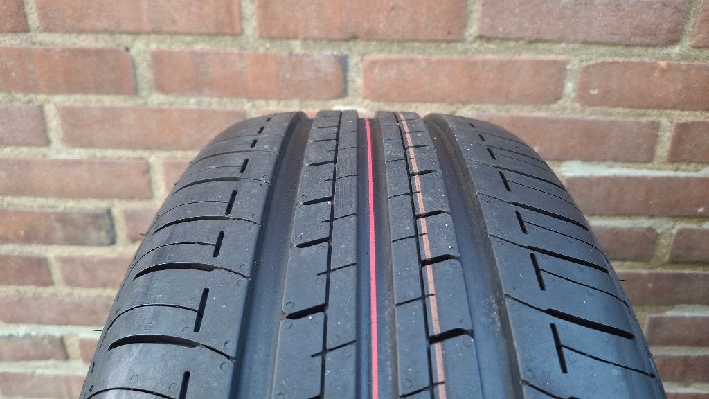 A-merk 195/55 R16 Zomerbanden., Auto-onderdelen, Banden en Velgen, 16 inch, Band(en), 195 mm, Winterbanden