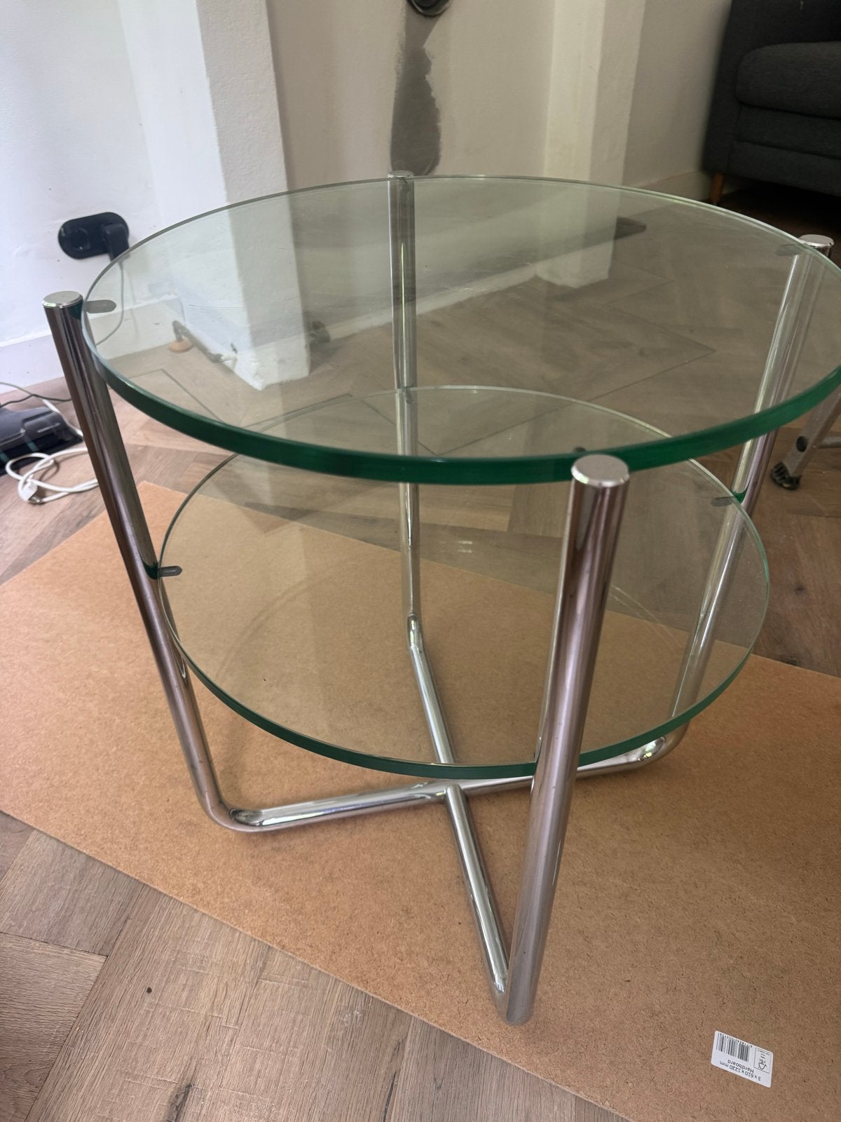 Glazen bijzettafel met chromen onderstel, Ophalen, 50 – 75, Minder dan 50 cm, Gebruikt