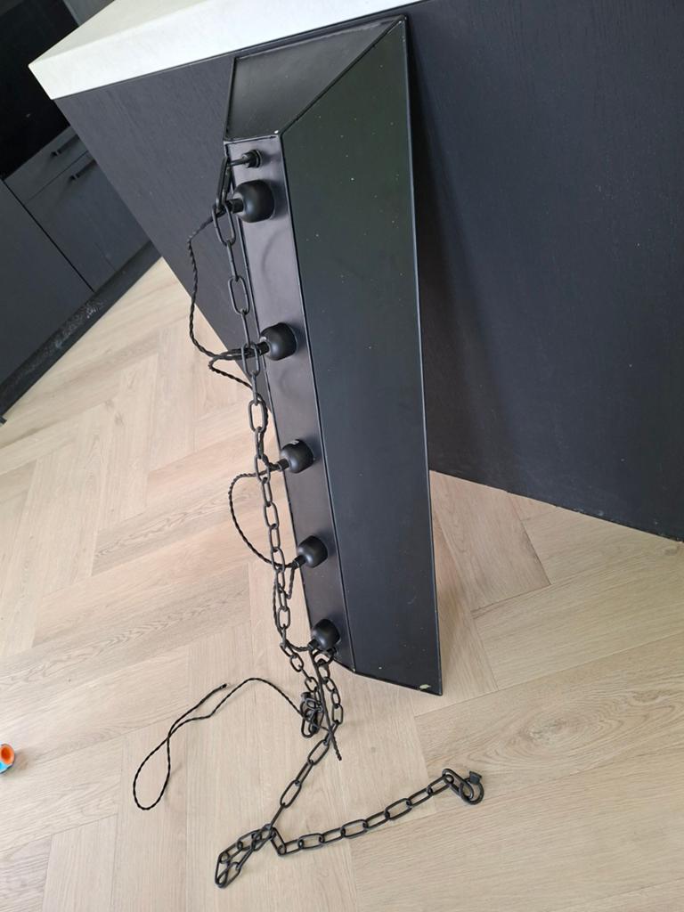 Oude industriële lamp, hing boven een pooltafel, Huis en Inrichting, Lampen | Hanglampen, Ophalen, Gebruikt, Industrieel, Vintage, Café