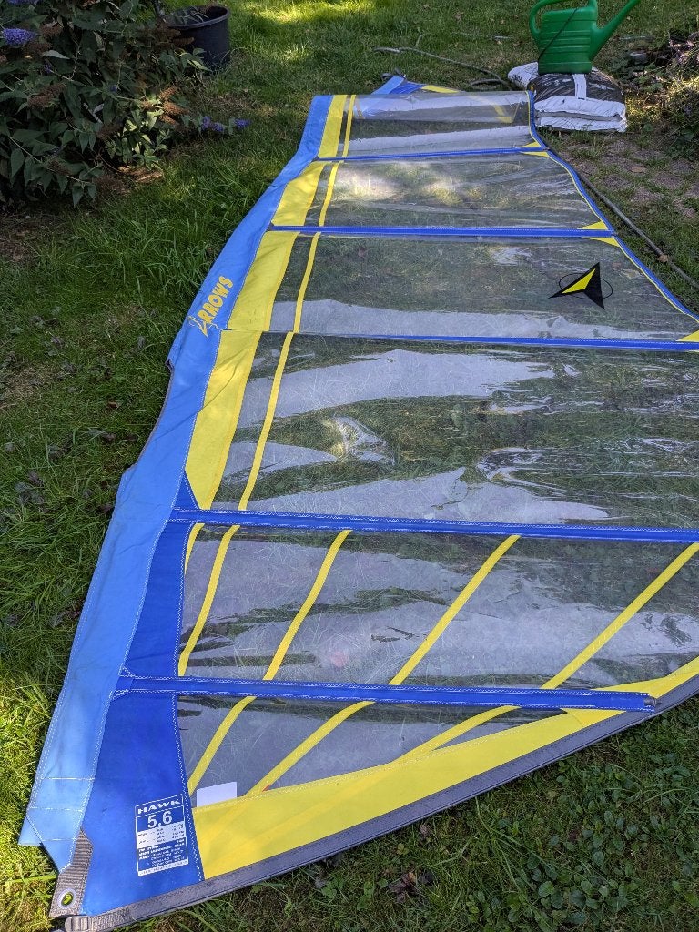 Arrows Hawk 5.6 surfzeil, Ophalen, 5 tot 6.5 m², Arrows, Zeil