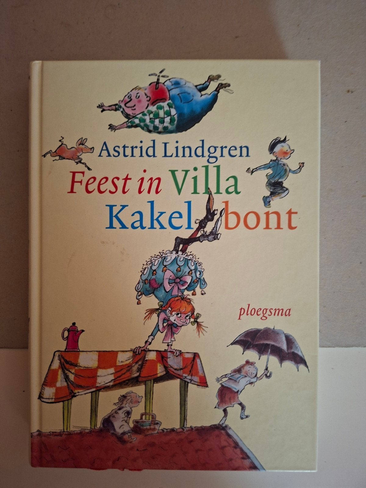 Astrid Lindgren - Feest in Villa Kakelbont, Boeken, Fictie algemeen, Verzenden, Astrid Lindgren, Zo goed als nieuw